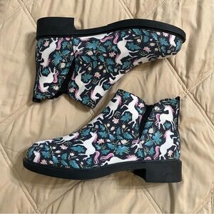 Groove Bag Vintage Print Unicorn Ankle Boots